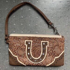 WRANGLER  Western-Style Horseshoe Design Floral Pattern Wristlet Wallet